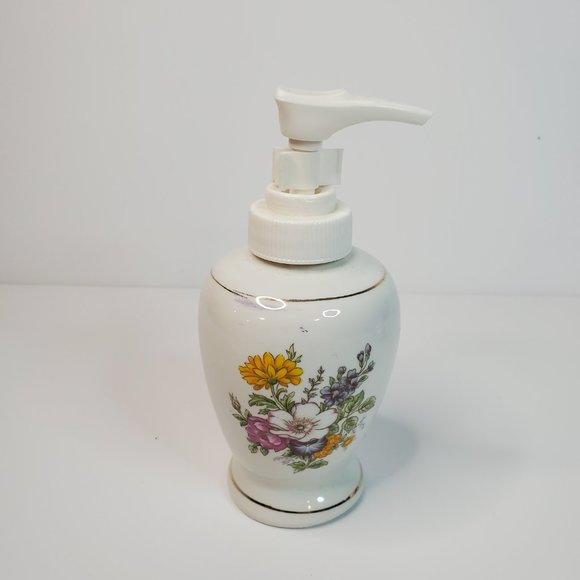So Dainty!  Vintage 3 Piece Floral Washroom/Kitchen Accessories Porcelain - Picture 4 of 11